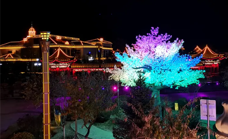 Factory wholesale large mega RGB Light Tree IP65 outdoor LED pixel tree light for event decor