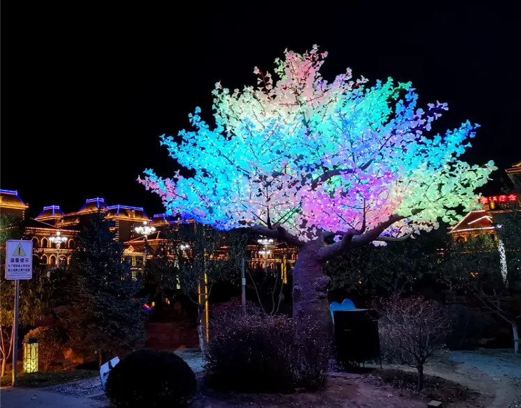 Custom programmable RGB Light Tree DMX512 controlled metal light tree for plaza holiday lighting