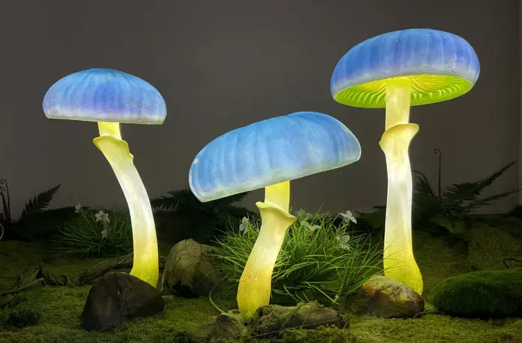 Custom Outdoor Mushroom Lights | Large Glowing Mushroom Decor for Garden & Event 8 Commercial outdoor mushroom light with IP65 waterproof connector for landscape engineering projects
