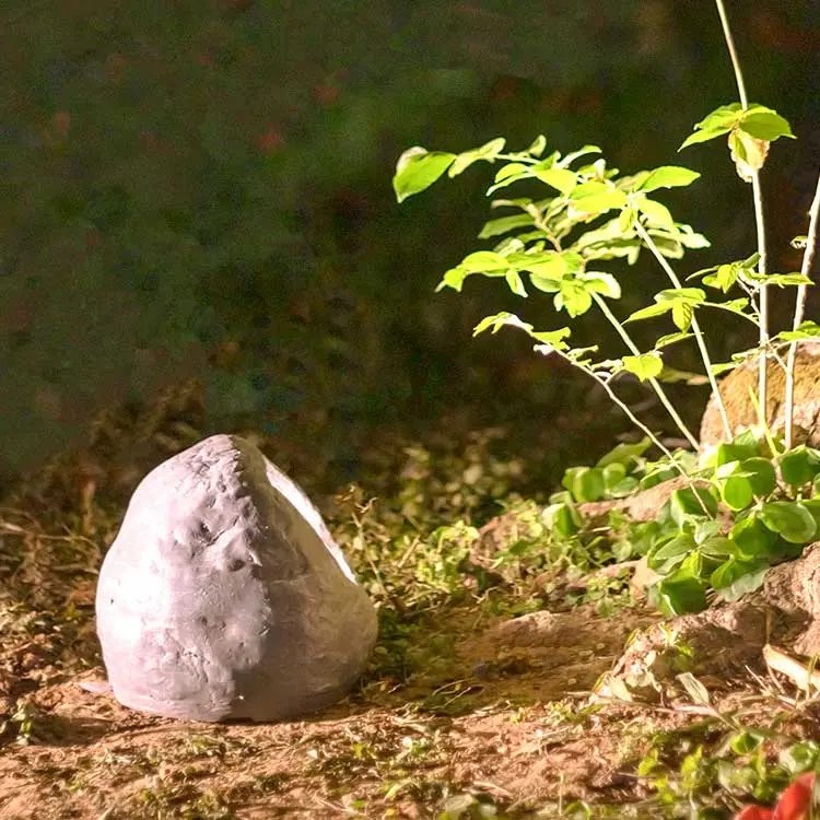 Outdoor Rock Speaker and Fiberglass Rock Spotlights | Wholesale Landscape Decor 3 Outdoor Rock Speaker and Fiberglass Rock Spotlights | Wholesale Landscape Decor - 图片 3