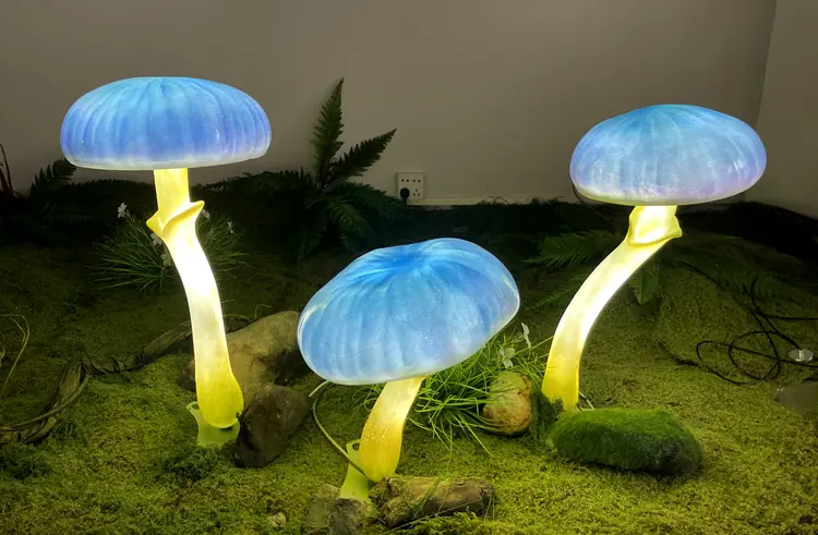 Custom Outdoor Mushroom Lights | Large Glowing Mushroom Decor for Garden & Event 3 Custom Outdoor Mushroom Lights | Large Glowing Mushroom Decor for Garden & Event - 图片 3