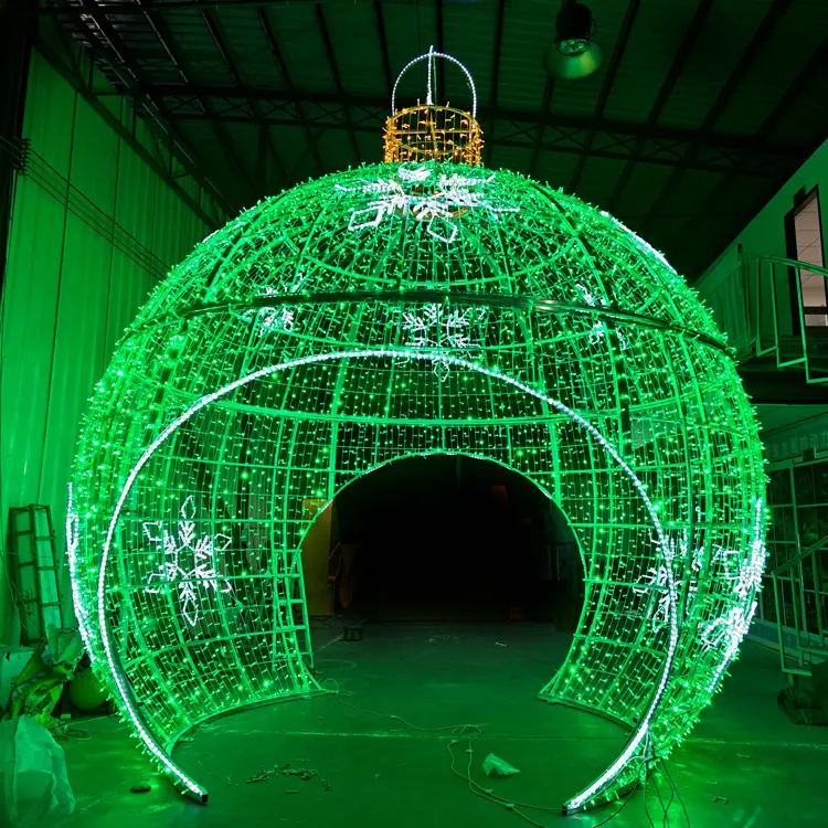 16ft Giant LED Christmas Bauble | Custom Outdoor 3D Christmas Motif Light 5 16ft Giant LED Christmas Bauble | Custom Outdoor 3D Christmas Motif Light - 图片 5