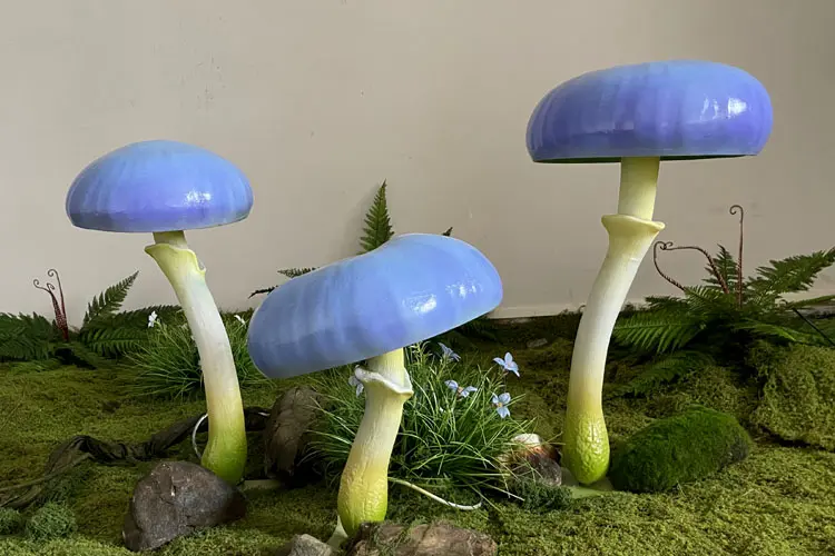 Custom Outdoor Mushroom Lights | Large Glowing Mushroom Decor for Garden & Event 12 Large Resin Glowing LED Mushroom Sculpture Lights