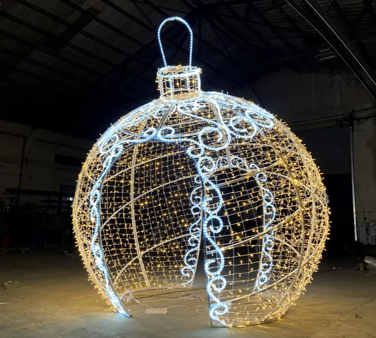 LED Christmas Bauble Light, giant walk through lighted bauble ornament, commercial outdoor 3D metal motif light for shopping mall Christmas decoration