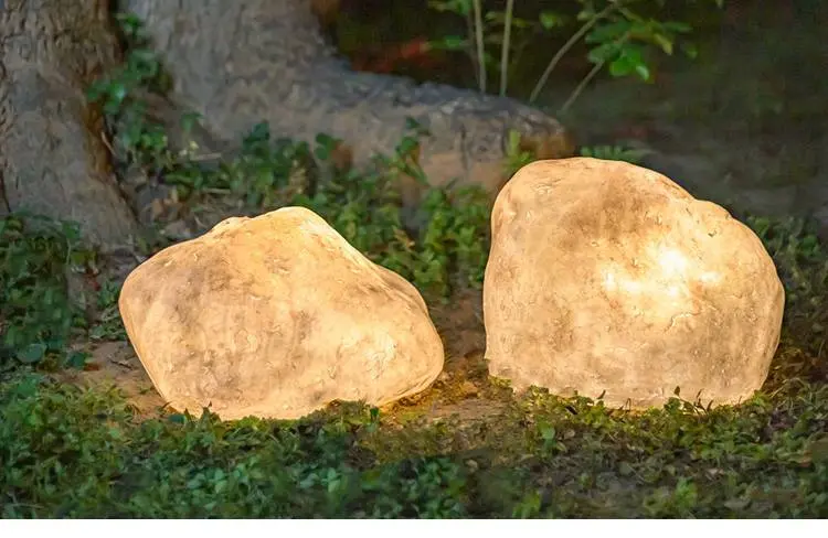 Solar Rock Light