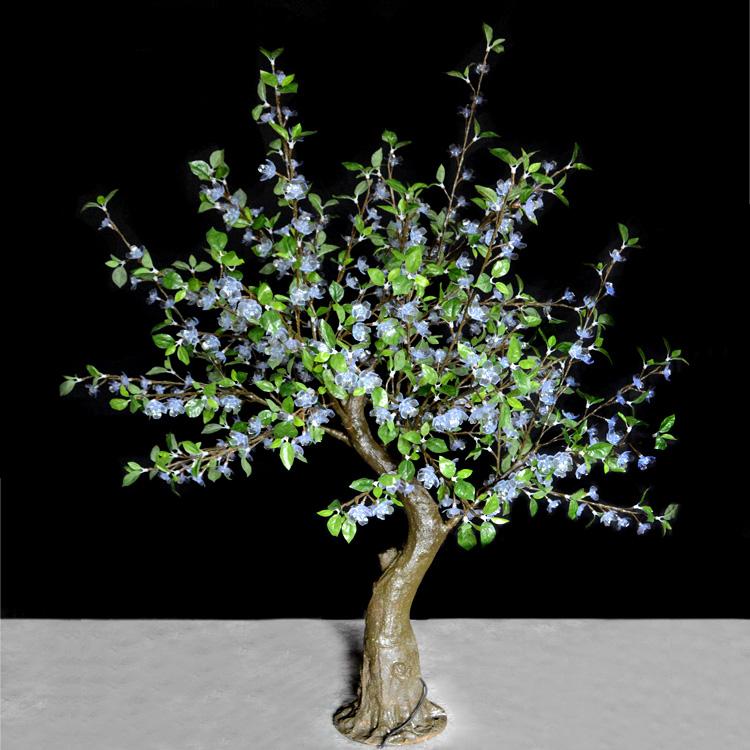 Outdoor LED Lighted Tree