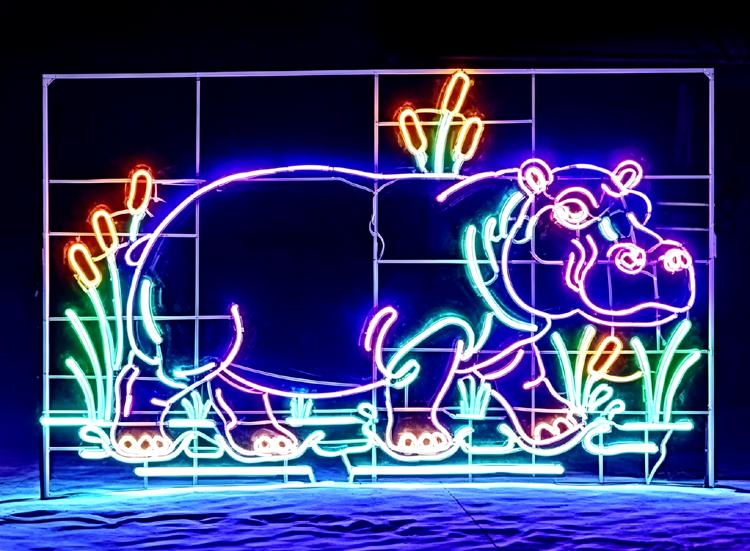 LED Hippo Motif Light : Outdoor Zoo Light Wireframe for Christmas Landscape Decoration 8 Large Life Size Hippo Motif Light, Aluminum Frame LED Animal Motif Light for Theme Park Christmas Light Show Custom Outdoor Decor